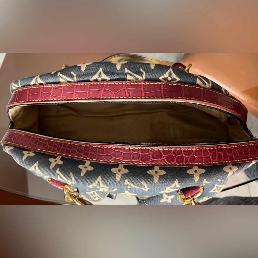 Monogram denim Canvas Shoulder Bag -
Very pretty look at all pictures. - Picture 9 of 16
